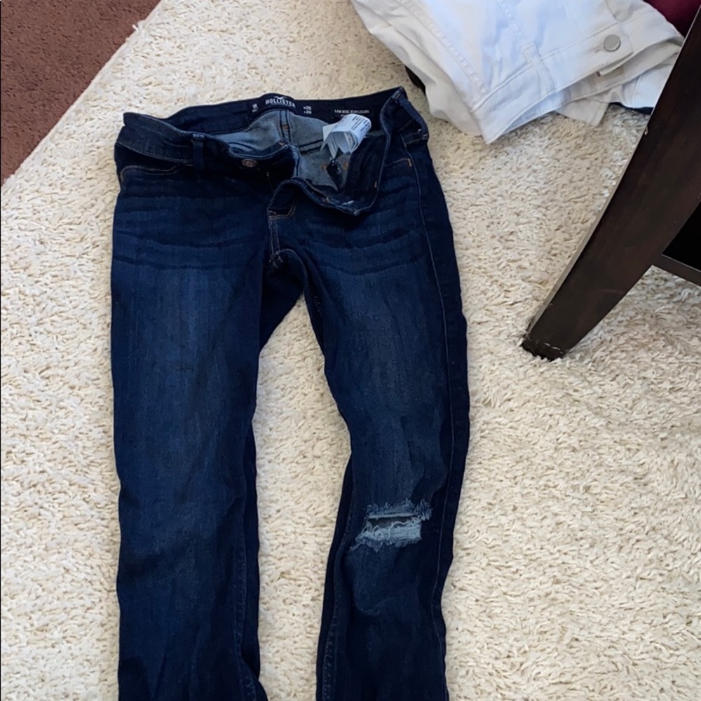 darkwash Hollister jeans